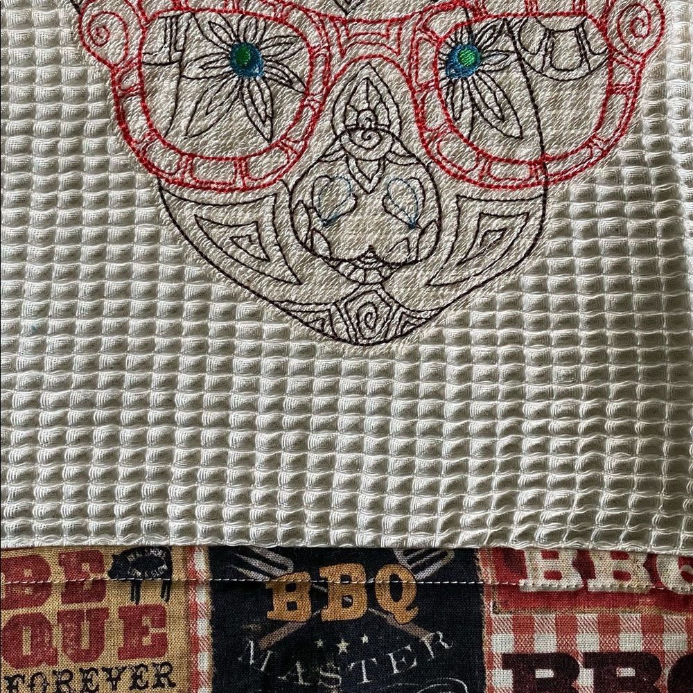 Embroidered Towel - Picture 2 of 4